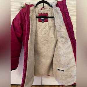 Like new Lands End Girls winter fleece lined down alternative ThermoPlume coat